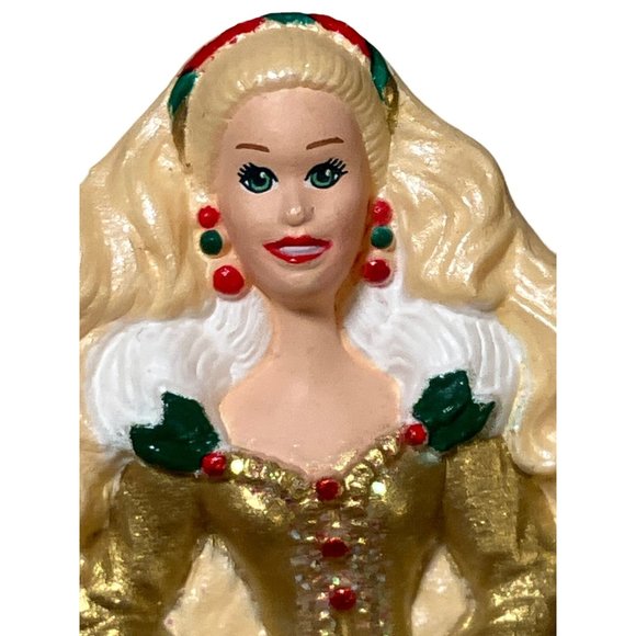 Mattel Hallmark Christmas Holiday Barbie Pin Brooch 1996 - Picture 2 of 13